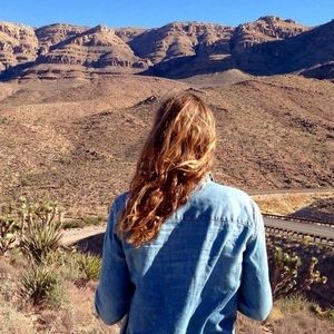 Meet your Posher, Elaura